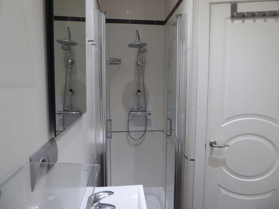 Tranquilo Apartamento En Chueca In2Iz5 Мадрид Екстериор снимка
